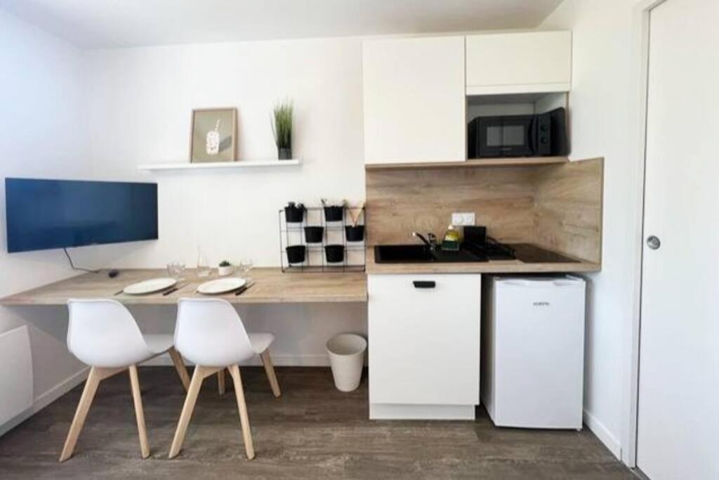 Suite Le Studio Mangue - Cosy & Vue Sur Le Jardin - Plages A Proximite Saint-Nazaire  Eksteriør bilde